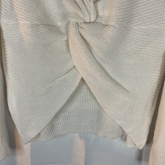 2/$20 Alison Andrews L Ribbed Sweater - Picture 3 of 10